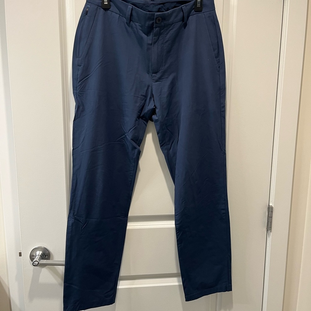 Vineyard Vines On The Go Men's Deep Blue Chinos